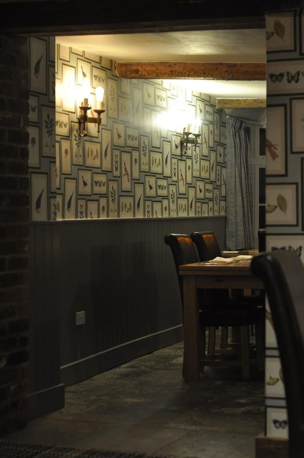 The Angel Inn Warminster Ngoại thất bức ảnh