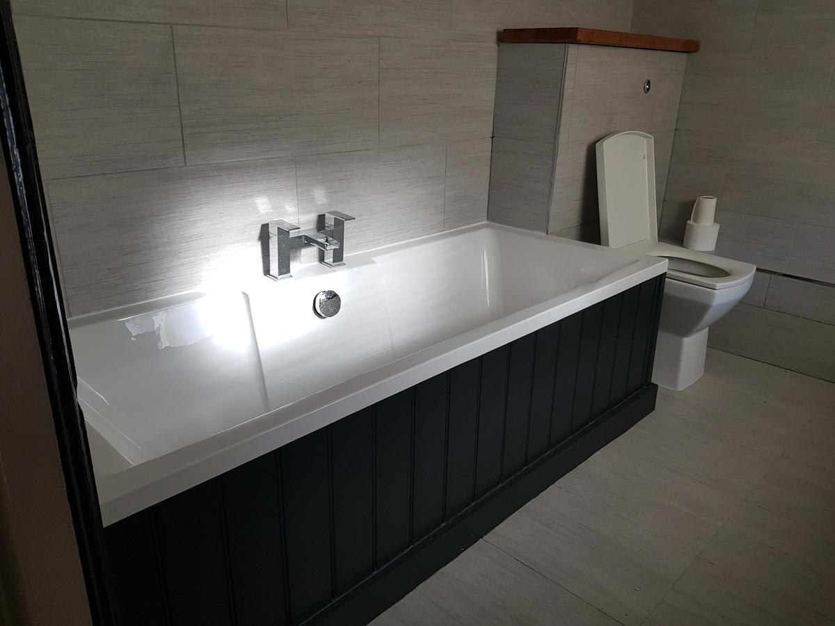 The Angel Inn Warminster Ngoại thất bức ảnh